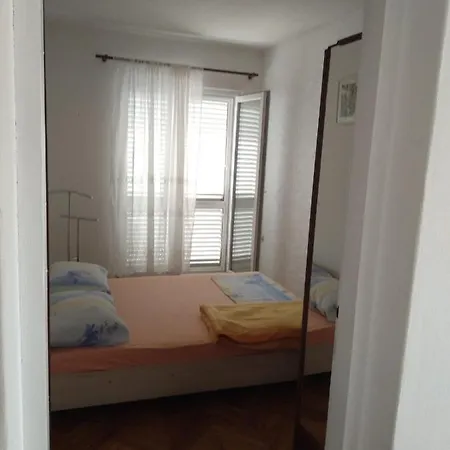 Ljilja Apartmán *