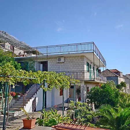 Ljilja Apartmán Kuciste